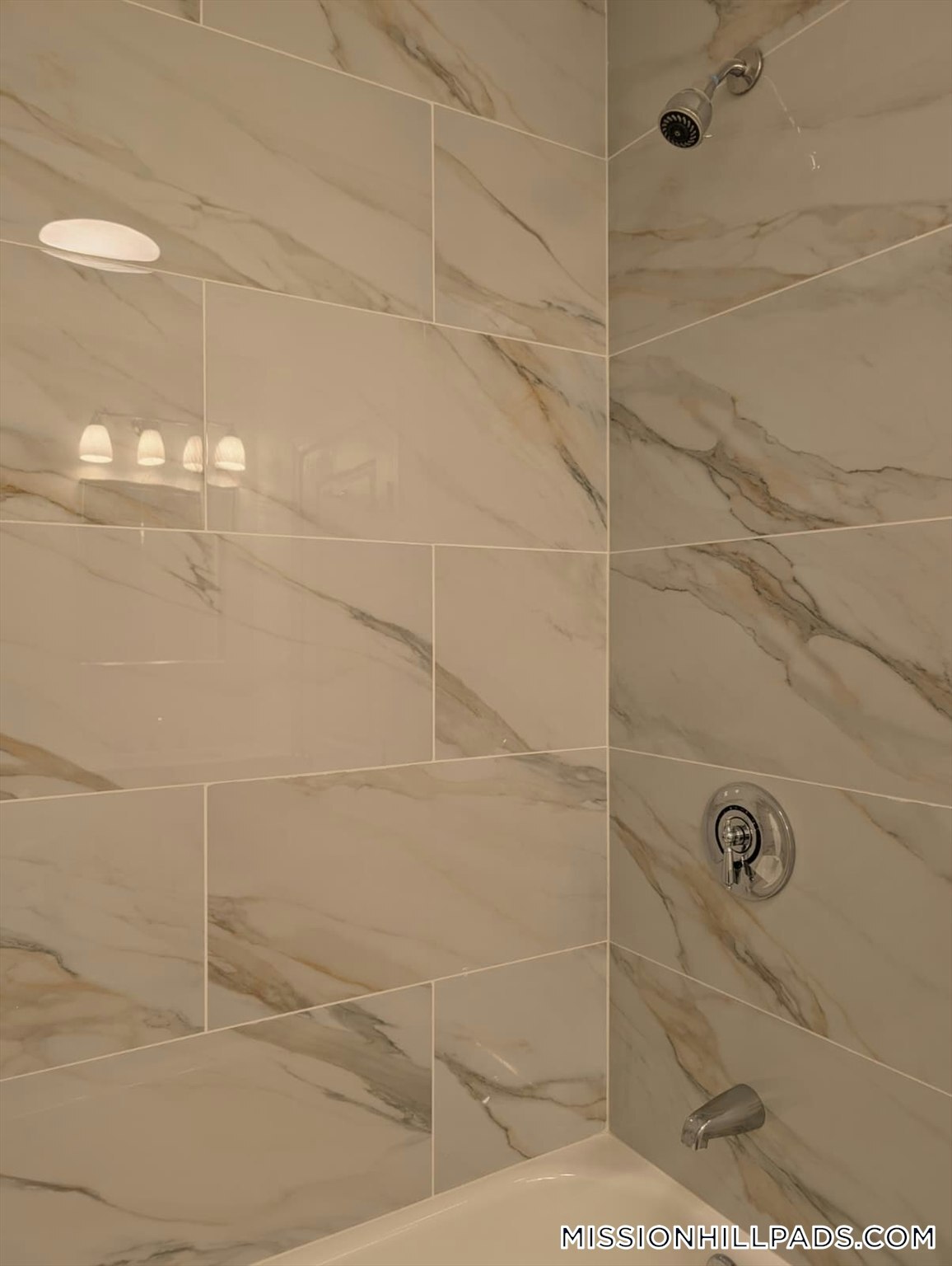 Building Photo - 38 Regent St