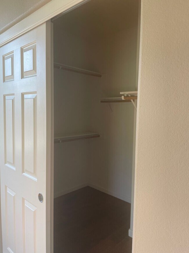 Building Photo - Beautiful Double Diamond Ranch Home For Rent