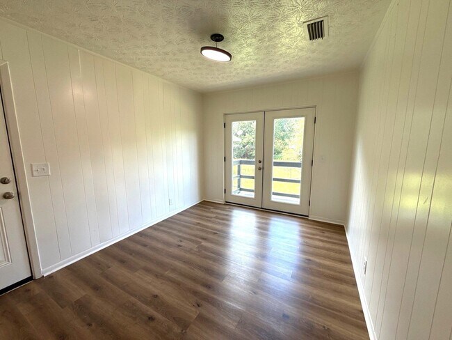 Building Photo - 1035 Kirkland Dr