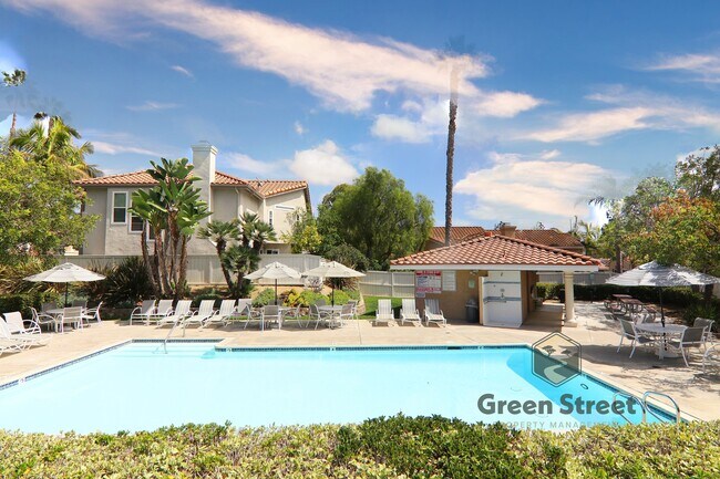 Building Photo - 6630 Corte Loma