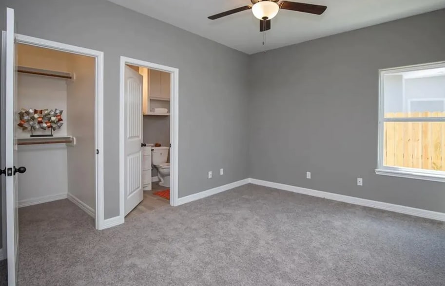 Building Photo - 3049 Saint Eustatius Way