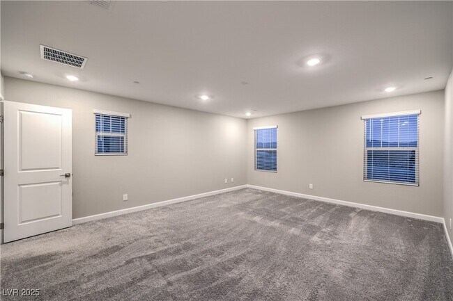 Building Photo - 2457 Padulle Pl