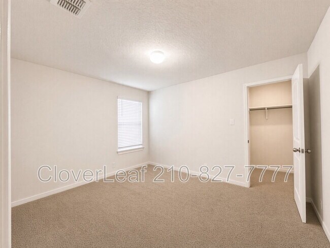 Building Photo - 8936 Taylor Grv