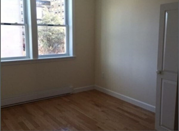 Building Photo - 211 Harrison Ave