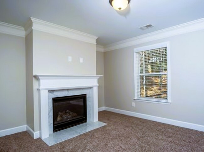 Building Photo - 3015 Carrick Rd