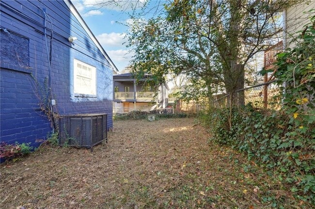 Building Photo - 324 Brooks Ave SW