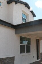 Building Photo - 206 Vanhoy Ave