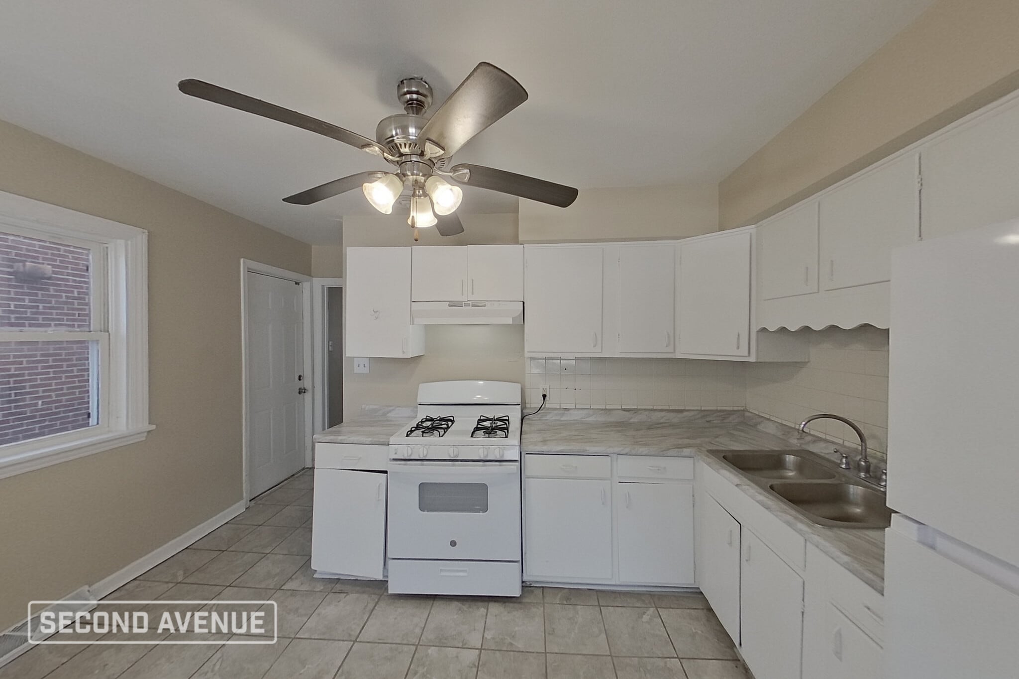 Building Photo - 4772 Jefferson St