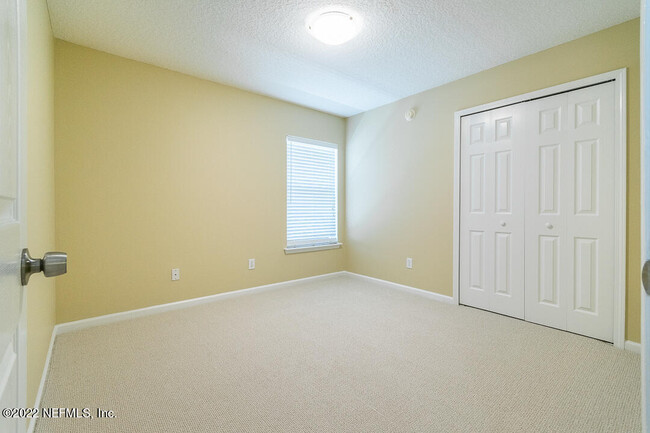 Building Photo - 825 Marjories Way