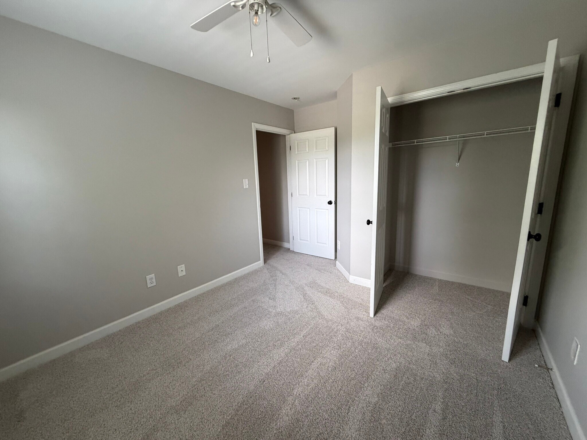 3rd Bedroom - 222 18th Ave SE