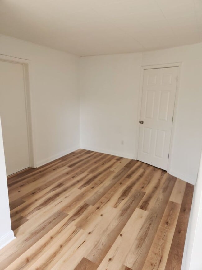 Building Photo - 264 N Jackson St