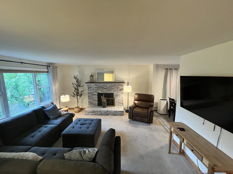 Building Photo - 48 Lincoln St