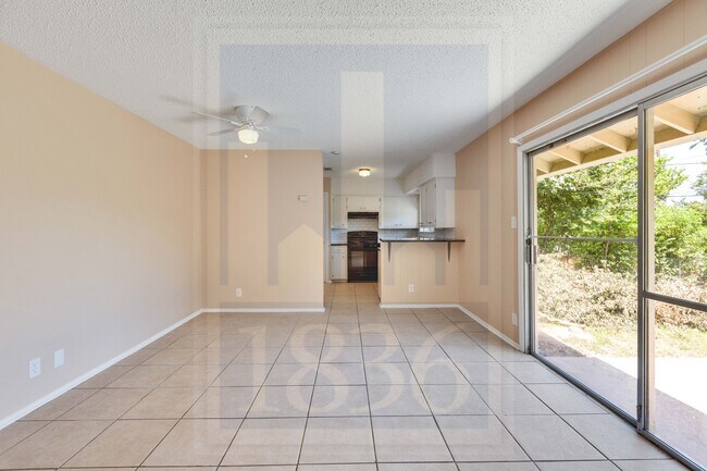 Building Photo - 8701 Clarewood Dr