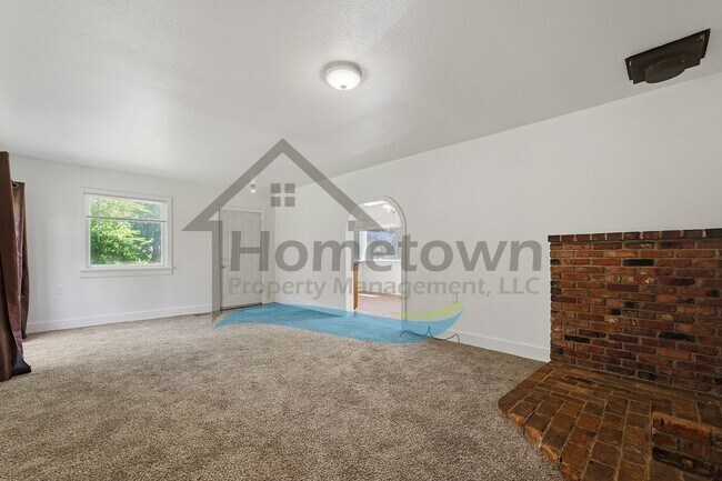 Building Photo - 9811 N Ramsey Rd