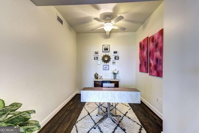 Building Photo - 1820 Peachtree St NW