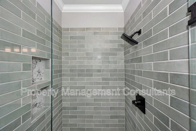 Building Photo - 108 Blackwood Dr NW