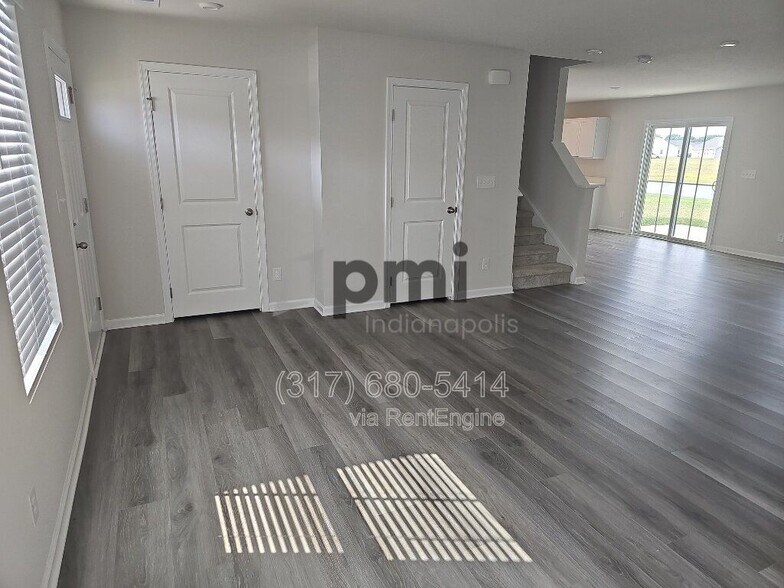 Building Photo - 1854 Cascades Dr
