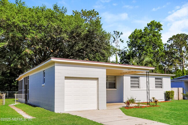 Building Photo - 5805 Norde Dr E