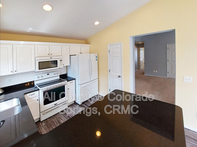 Building Photo - 4182 Pioneer Creek Dr