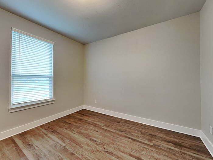 Building Photo - 1439 Marvin Gardens