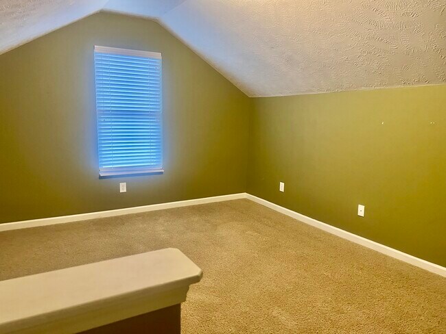 Building Photo - 2118 Erin Ln