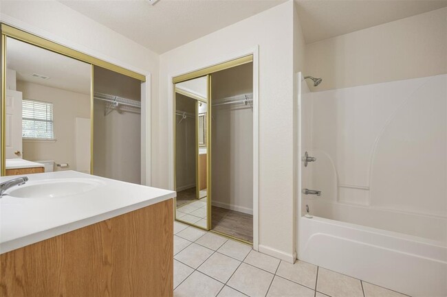 Building Photo - 21513 Pershing Ave