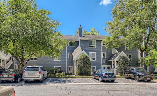 Primary Photo - 51 Greenwich Pl