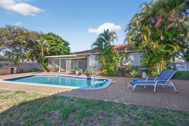 Building Photo - 4060 NE 26th Ave