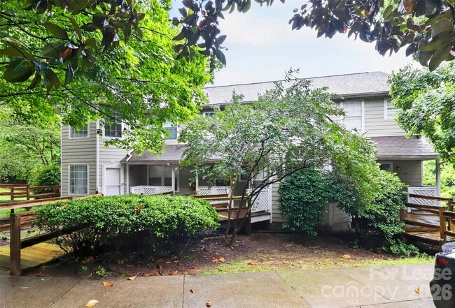 Building Photo - 6510 Clavell Ln