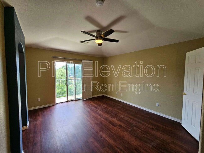 Building Photo - 6697 S Forest Way