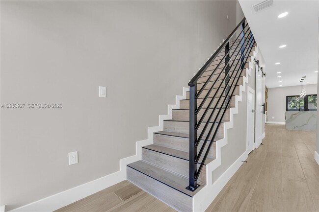 Building Photo - 1818 NW 49th St