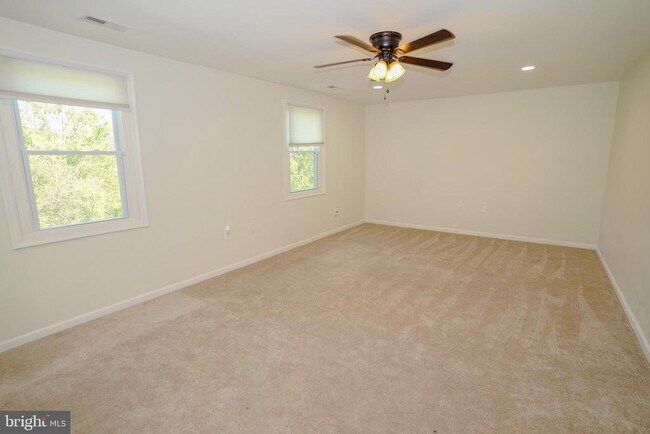 Building Photo - 2816 Ballenger Creek Pike