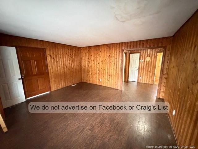 Building Photo - 503 Longview Dr