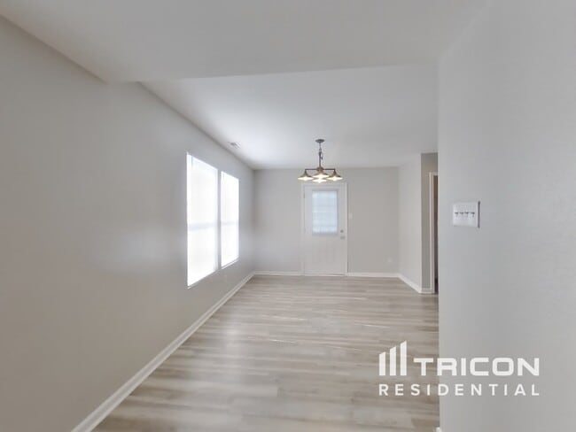 Building Photo - 3340 Cork Bend Dr