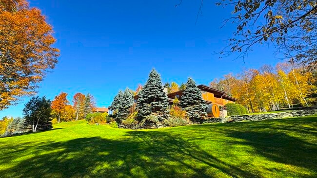 Building Photo - 458 Cider Mountain Rd