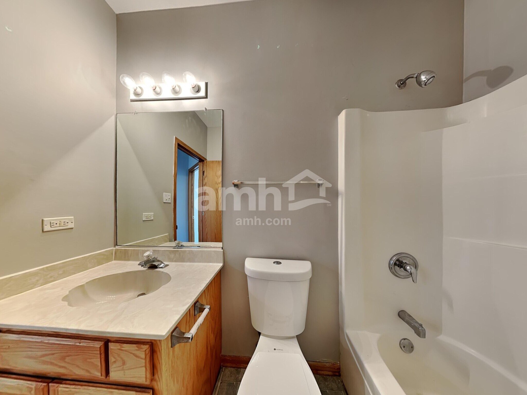 Building Photo - 4514 Skylark Ln