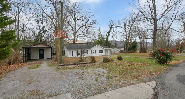Building Photo - 40 Case Cir