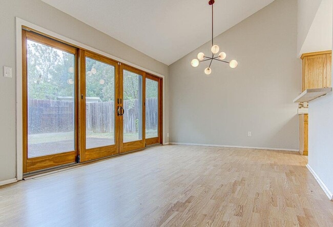 Building Photo - 11803 Hyacinth Dr