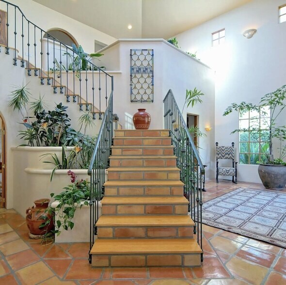 Building Photo - 3756 Foothill Rd