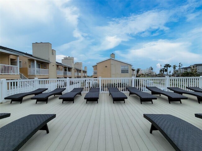 Building Photo - 3506 Cove View Blvd