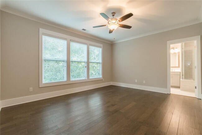 Building Photo - 4133 Wisconsin Dr