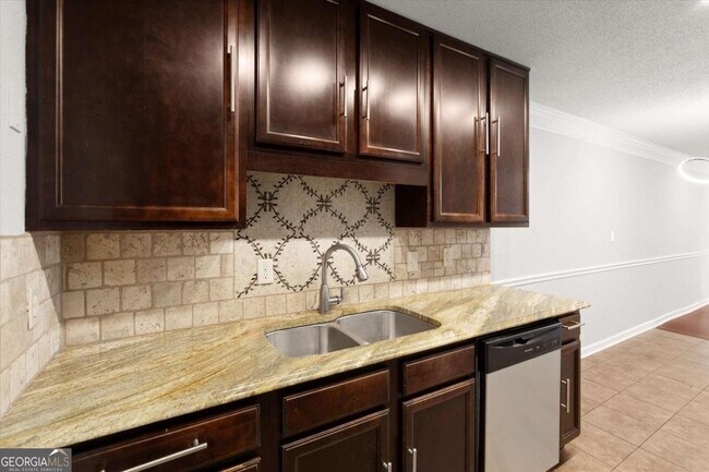 Building Photo - 2166 Park Terrace