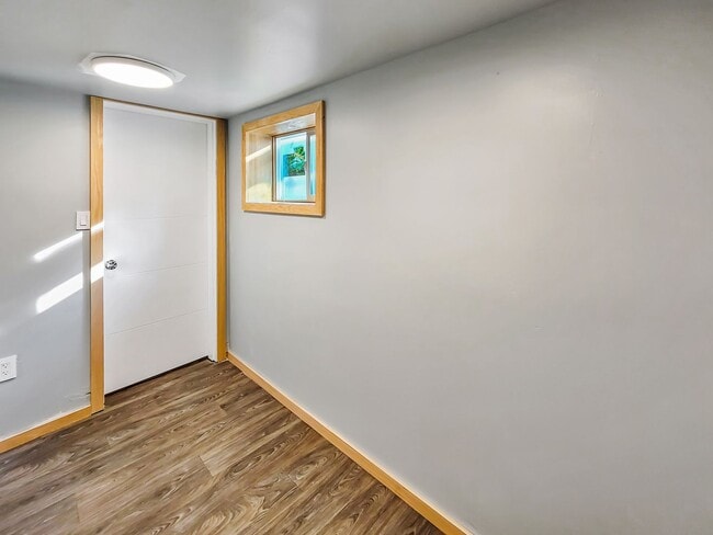 Building Photo - Remodeled Alki Beach Home with Puget Sound Views