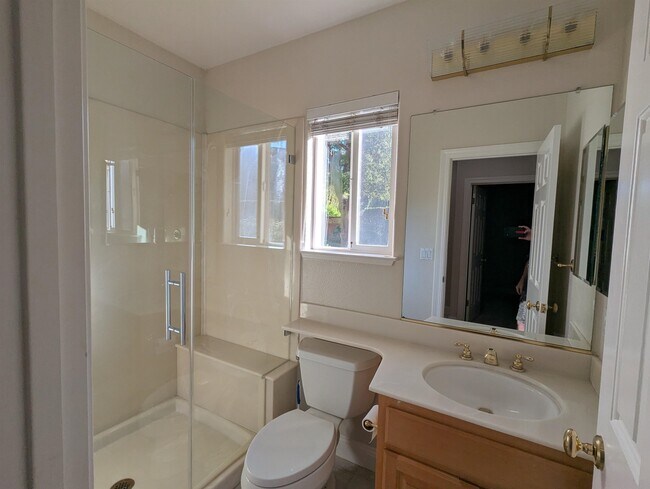 Building Photo - 3326 Camillo Ct