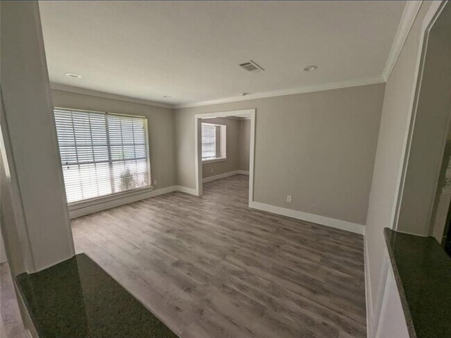 Building Photo - 6026 Warm Springs Rd