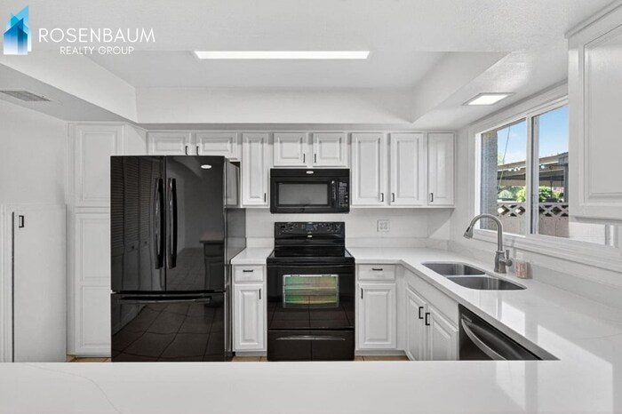 Building Photo - 8548 E McDonald Dr