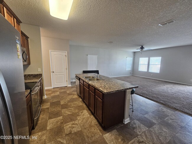 Building Photo - 8476 Julia Marie Cir