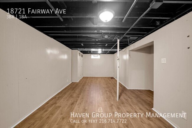 Building Photo - 18721 Fairway Ave