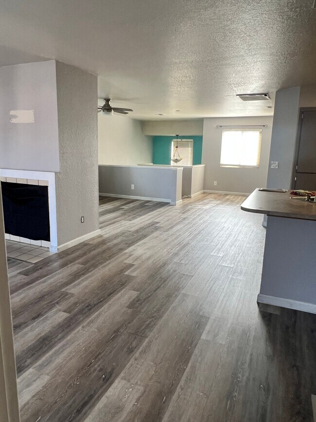 Building Photo - 1604 Porter Way