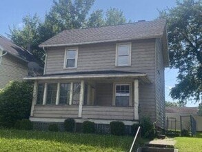 Building Photo - 341 11th St SW